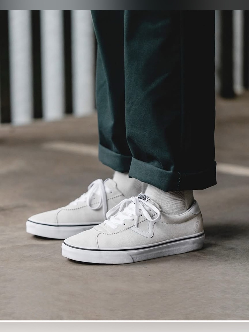 Like new suede vans sport